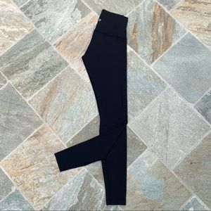 Lululemon Wunder Under high waisted, size 6